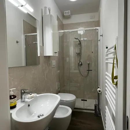 Piazza Del Popolo 3*